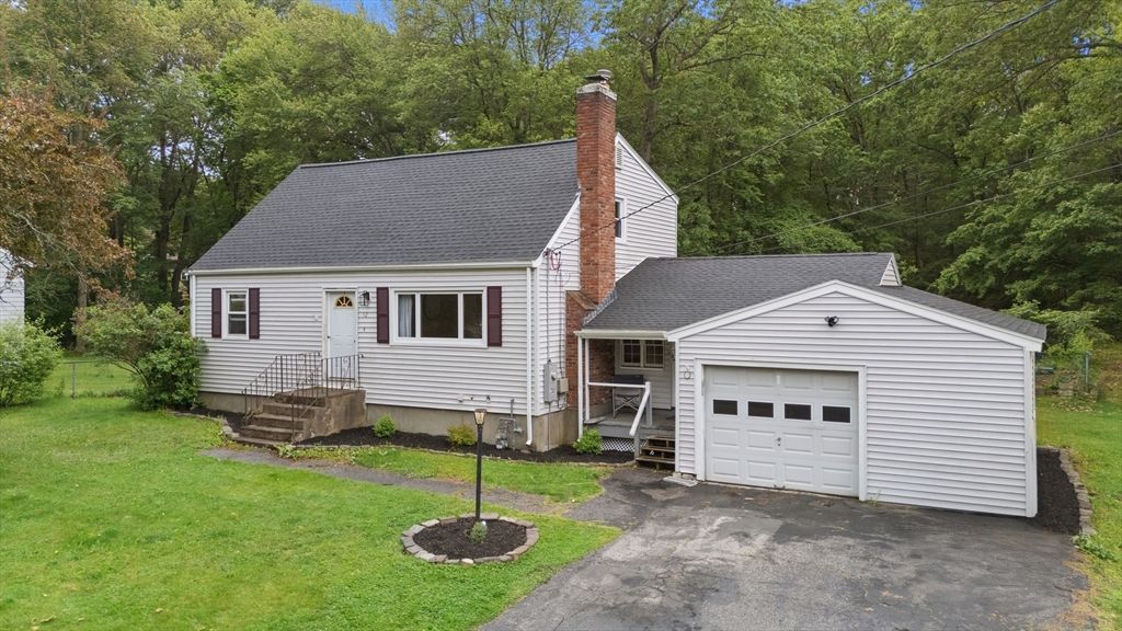 12 Alcine Ln, Burlington, MA 01803