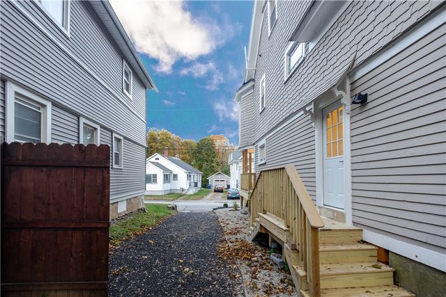 7 Florence Street, Putnam, CT 06260