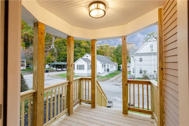 7 Florence Street, Putnam, CT 06260