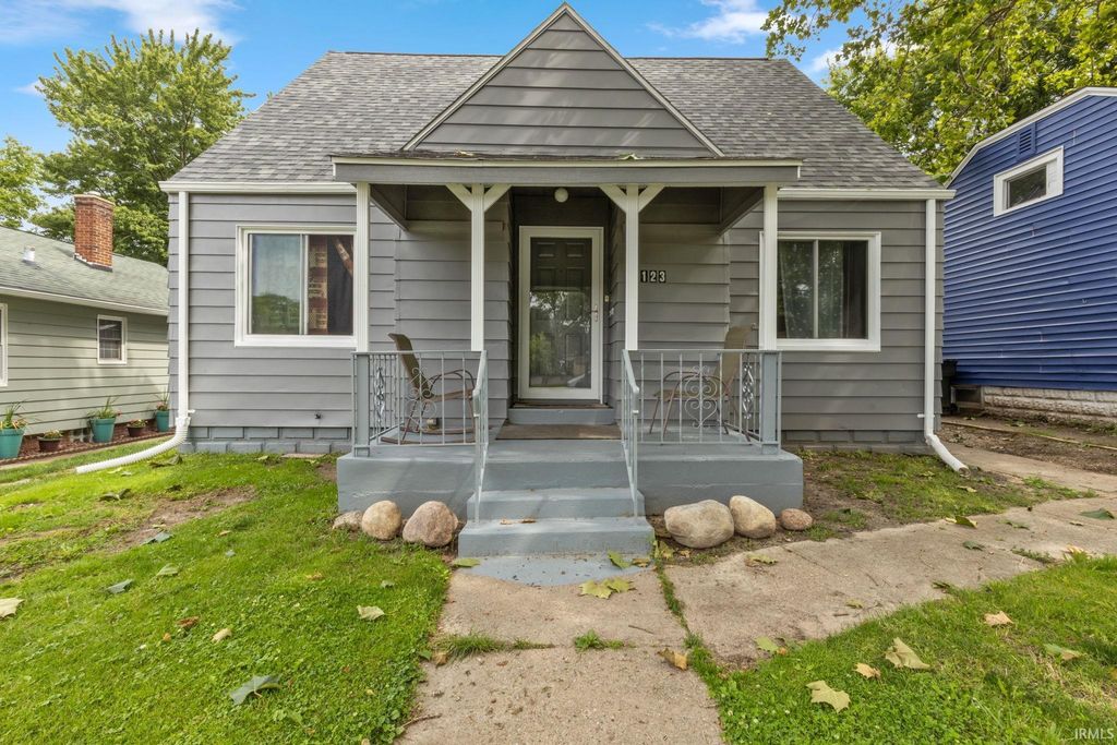 123 DonMoyer Avenue, South Bend, IN 46614