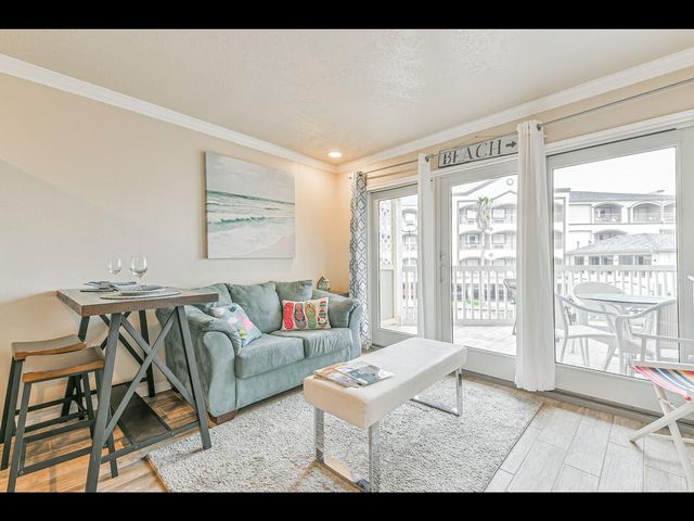 6300 Seawall Boulevard Boulevard, Galveston, TX 77551