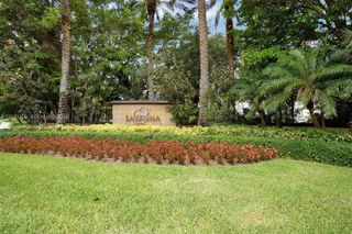 1530 Canary Island Dr, Weston, FL 33327