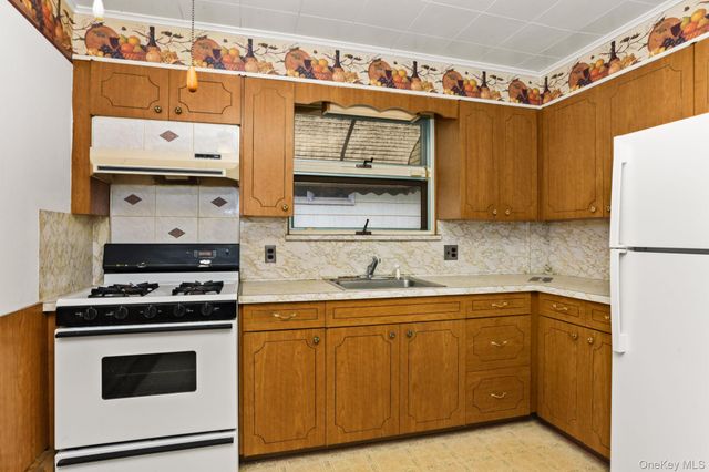 3 Hill Street, New Rochelle, NY 10801