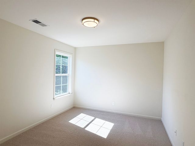 145 TOMMIE VALLEY DR, Oakland, TN 38060