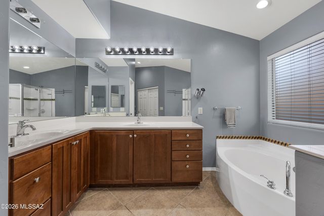 14024 E Fairway Bluff Court, Vail, AZ 85641