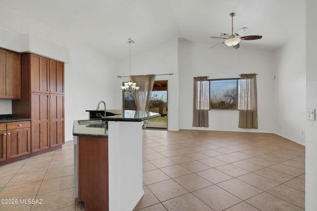 14024 E Fairway Bluff Court, Vail, AZ 85641