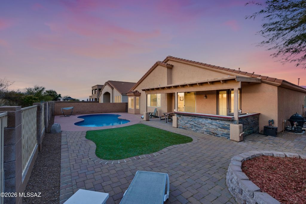 14024 E Fairway Bluff Court, Vail, AZ 85641