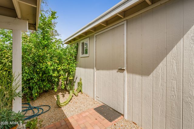 3710 E LUDLOW Drive, Phoenix, AZ 85032