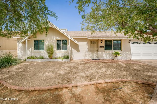 3710 E LUDLOW Drive, Phoenix, AZ 85032
