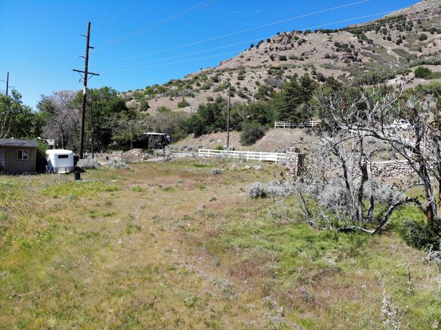 5830 S WASATCH BLVD, Holladay, UT 84121
