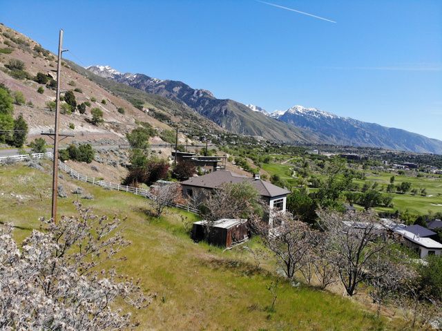 5830 S WASATCH BLVD, Holladay, UT 84121