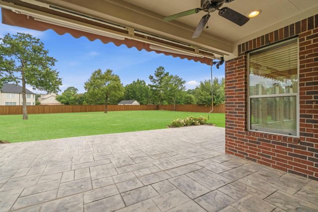 2716 Silverstone Way, Conroe, TX 77304