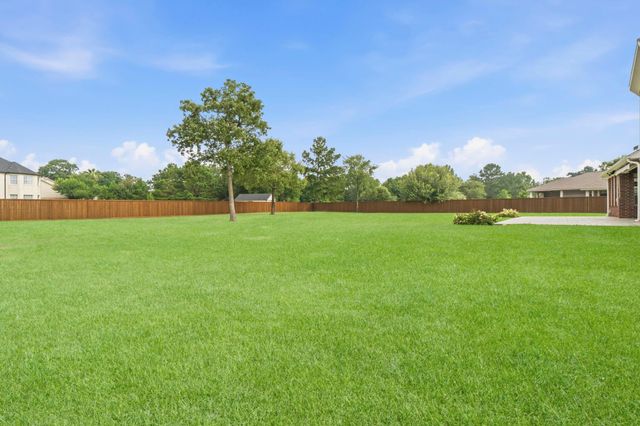 2716 Silverstone Way, Conroe, TX 77304