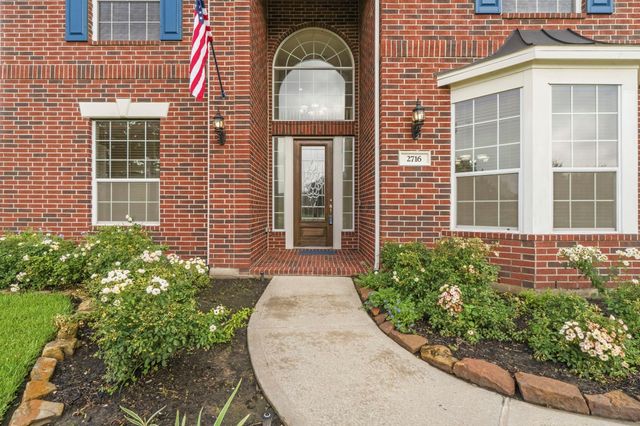2716 Silverstone Way, Conroe, TX 77304