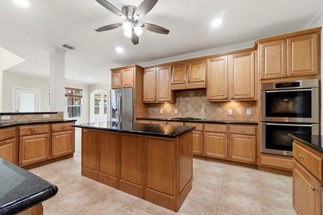 2716 Silverstone Way, Conroe, TX 77304