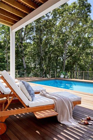 11925 Soundview Avenue, Southold, NY 11971