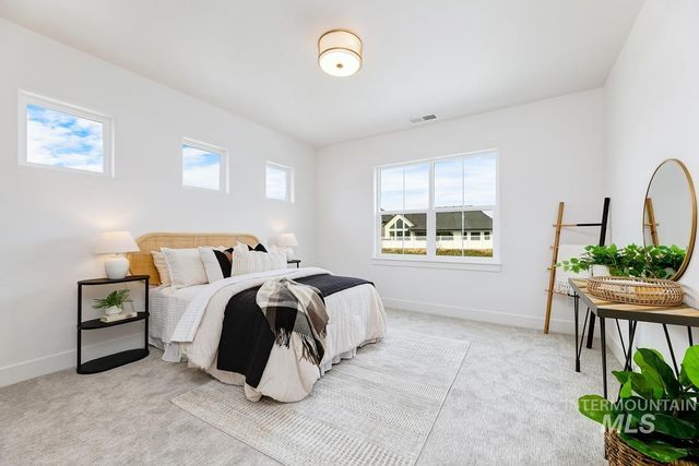 7061 W Waxwing Dr, Boise, ID 83714