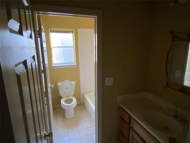 127 Indian Warrior Trail, Lake Jackson, TX 77566