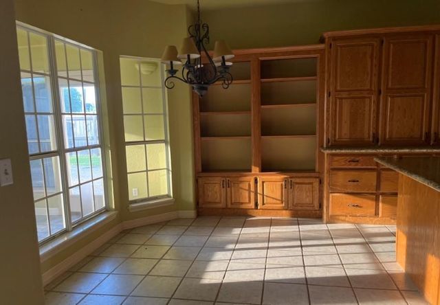 127 Indian Warrior Trail, Lake Jackson, TX 77566