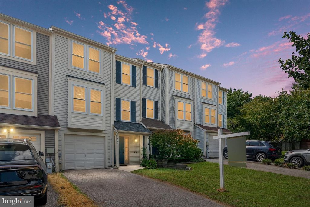 6404 AUTUMN GOLD CT, Columbia, MD 21045