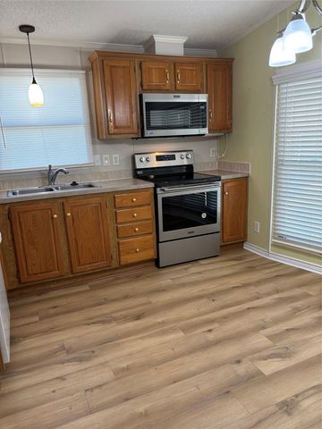 206 Holiday Rambler Drive, Whitney, TX 76692