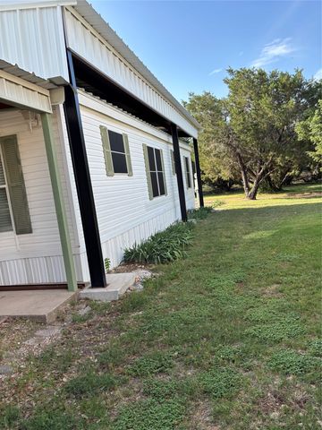 206 Holiday Rambler Drive, Whitney, TX 76692