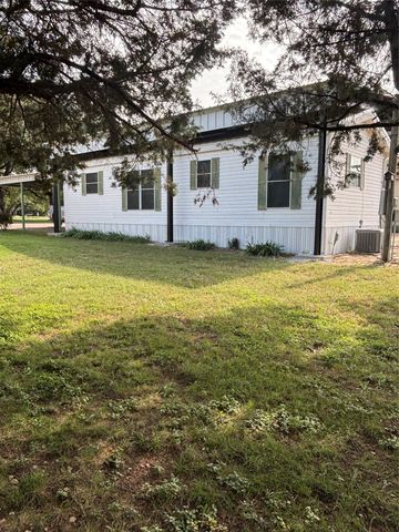 206 Holiday Rambler Drive, Whitney, TX 76692