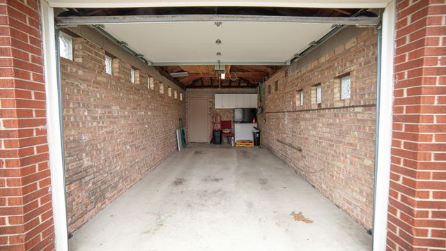 4841 Lamb Drive, Oak Lawn, IL 60453