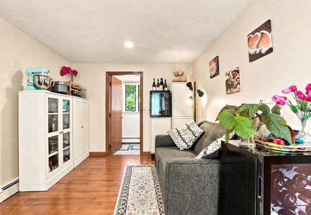 69 Maynard St, Newton, MA 02465