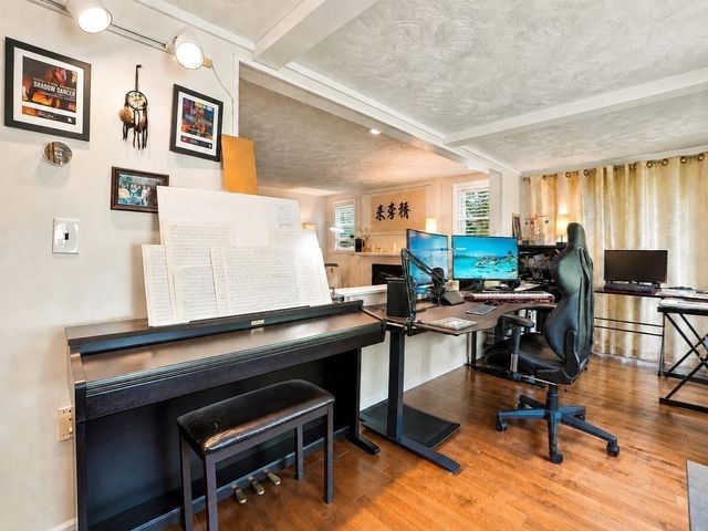 69 Maynard St, Newton, MA 02465