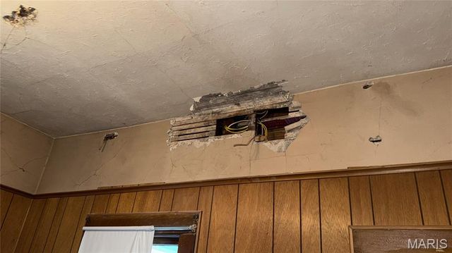 322 S 4th Street, De Soto, MO 63020