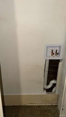 322 S 4th Street, De Soto, MO 63020