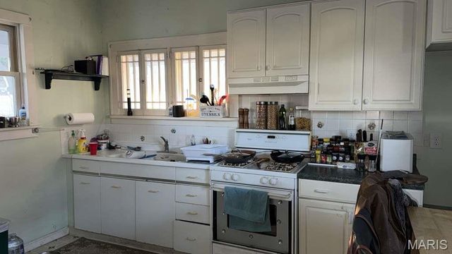 322 S 4th Street, De Soto, MO 63020