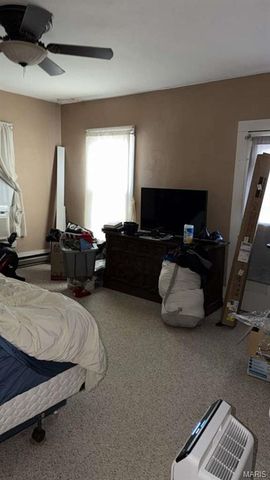 322 S 4th Street, De Soto, MO 63020