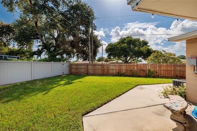 6801 29TH TERRACE N, St Petersburg, FL 33710