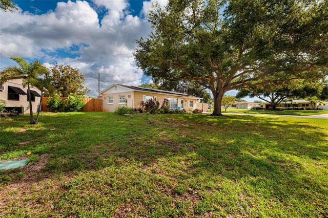 6801 29TH TERRACE N, St Petersburg, FL 33710