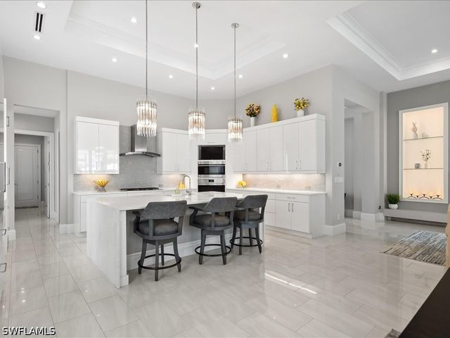 10570 Via Torino WAY, Miromar Lakes, FL 33913