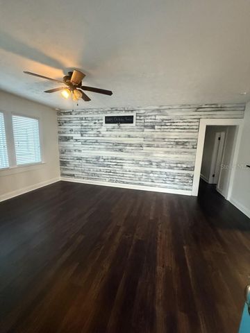 320 W LAMBRIGHT STREET, Tampa, FL 33604