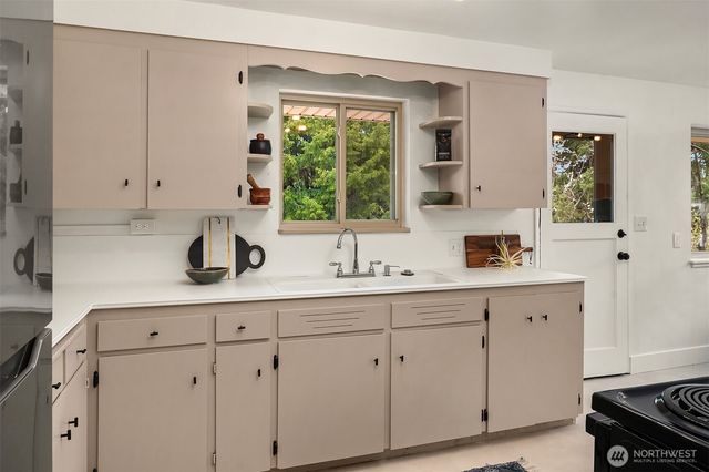 3818 NE 94th Street, Seattle, WA 98115