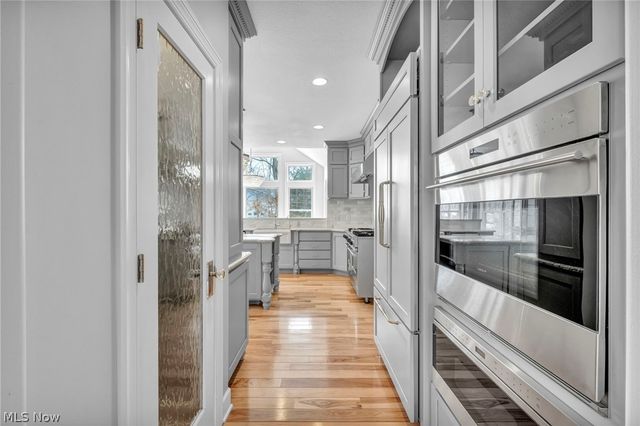 5551 Brook Run Drive, Medina, OH 44256