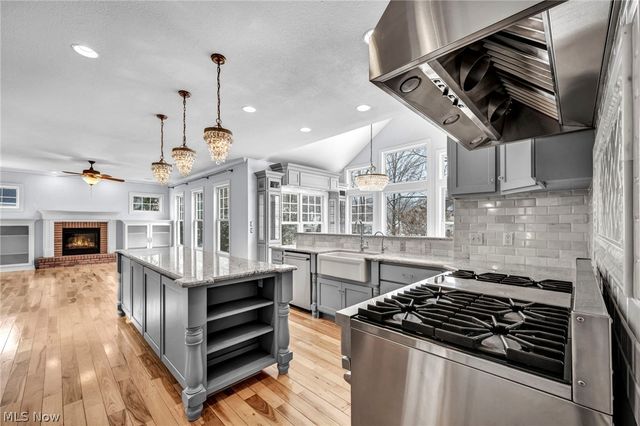 5551 Brook Run Drive, Medina, OH 44256