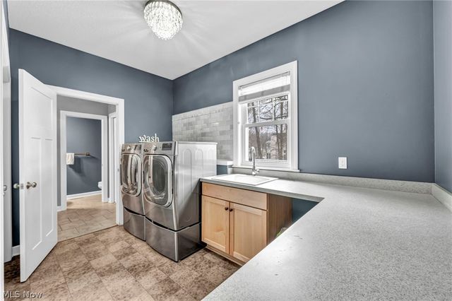 5551 Brook Run Drive, Medina, OH 44256