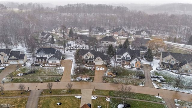 5551 Brook Run Drive, Medina, OH 44256