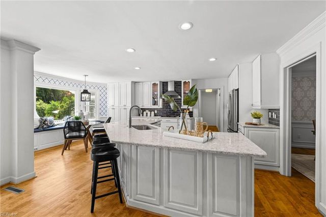 1005 Ditchley RD, Virginia Beach, VA 23451