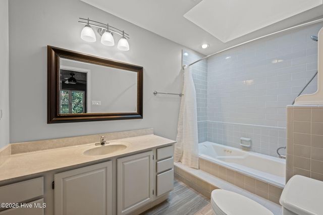 5801 Jolly Roger Road, New Bern, NC 28560