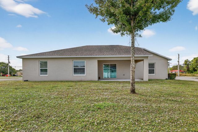 1965 SW Bayshore Boulevard, Port St Lucie, FL 34984