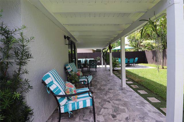 12001 SW 97th Ter, Miami, FL 33186