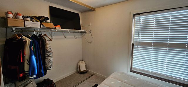 2407 Unity Avenue N, Golden Valley, MN 55422