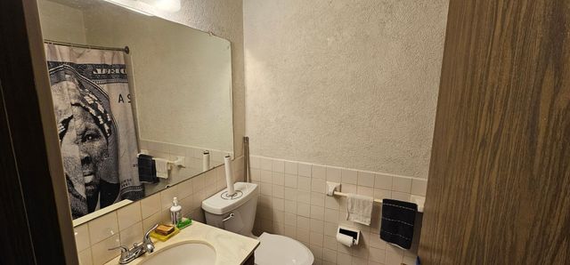 2407 Unity Avenue N, Golden Valley, MN 55422