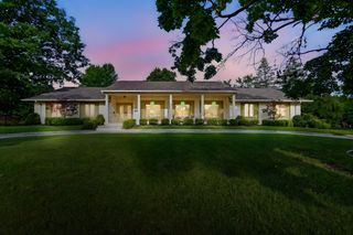 4130 Beaver Avenue, Des Moines, IA 50310
